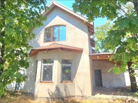 Дом в Лесках, в  РК Тартусе. Закрытая территория, море в 300 м. Лески