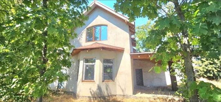 Дом в Лесках, в  РК Тартусе. Закрытая территория, море в 300 м. - фото 1