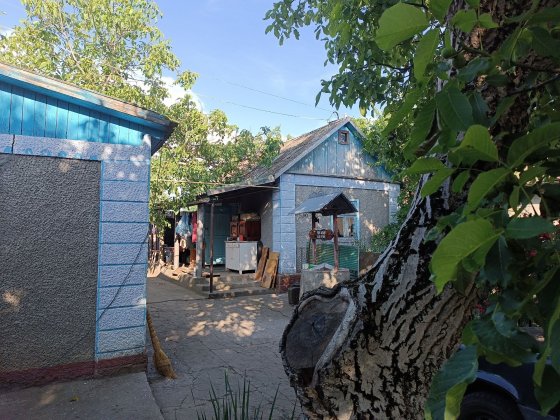 Продаж будинку з земельною ділянкою Великодолинське