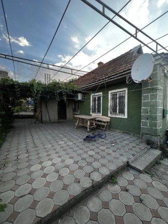 Продам  дом в Нерубайском с гаражом, коммуникациями и документами! - фото 1