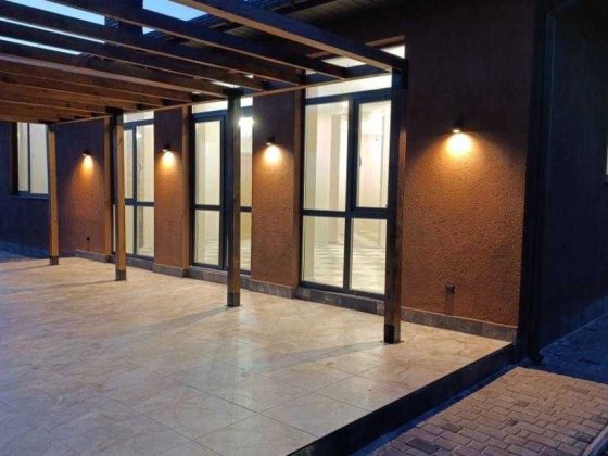 Продам будинок з ділянкою в Фонтанці ! Фонтанка