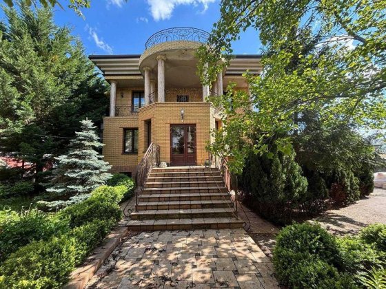 Дом , который строили  для себя ,основательно,  10 соток Лиманка