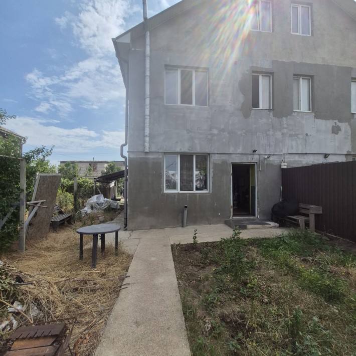 Продам будинок (дуплекс)155 м в Сухому лимані біля озера - фото 1