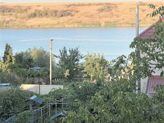 Продам дом на Гребном канале на берегу лимана Сухой Лиман