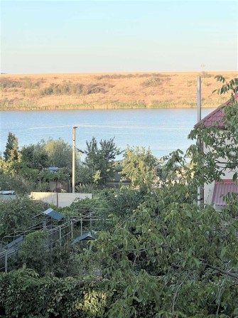 Продам дом на Гребном канале на берегу лимана - фото 1