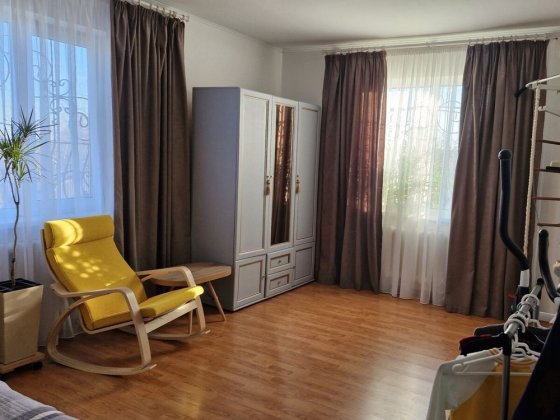 2 поверхи, будинок Овідіополь . Дом Овидиополь