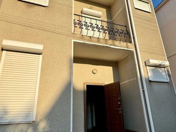 Будинок в першій лінії моря в Кароліно-Бугазі Каролино-Бугаз