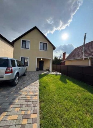 Підходить для єОселя Сучасний двоповерховий будинок з готовим ремонтом - фото 1