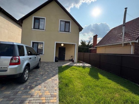 Современный 2-х этажный дом в Усатово, с евроремонтом! Усатово