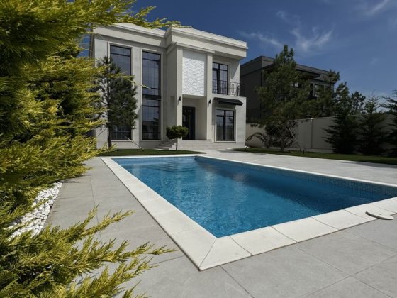 Эксклюзивное предложение в Совиньоне! Новый дом с бассейном Бурлача Балка