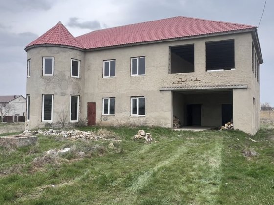 Продам Дом,300кв,без ремонта,общая площадь,1500кв Цена 55000$ Усатово