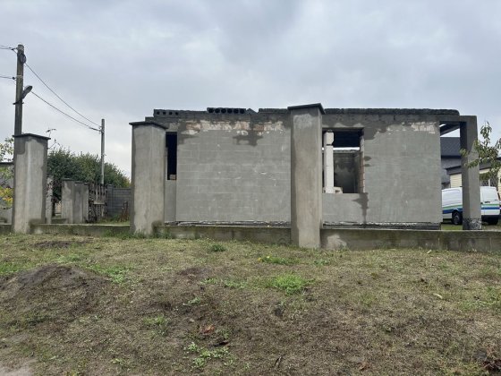 Дом ( коробка),  возле моря .Новая Дофиновка. Новая Дофиновка