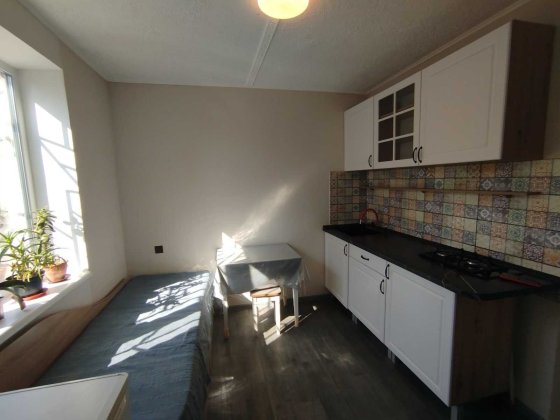 Продам жилой дом рядом с Черноморском цена 40т.у.е Молодежное