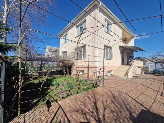 Продам добрий будинок передмісті Чорноморська та Одеси,торг Молодежное