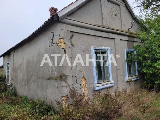 Дом под реконструкцию в центре села В.Дальник Великий Дальник