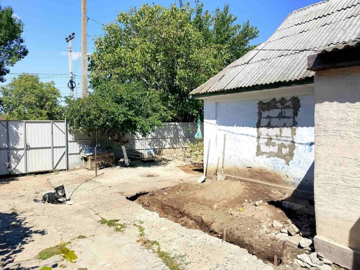 Продам дом в  Красноселке. Центр поселка - фото 1