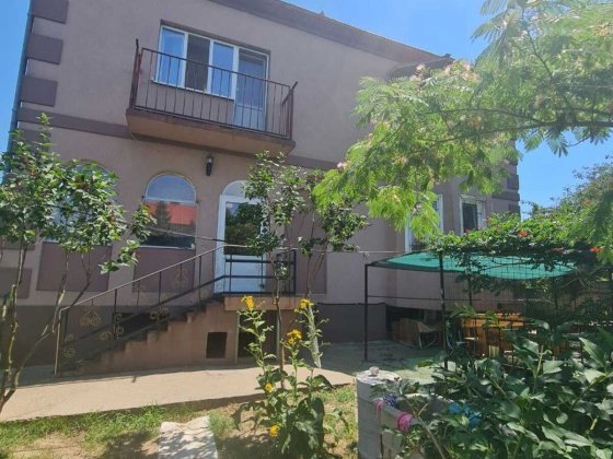 Продається великий будинок з просторою ділянкою с.Санжійка Санжейка