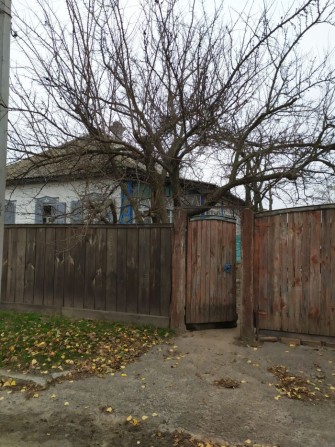 продам будинок  в смт.Котельва, або здам на тривалий час - фото 1