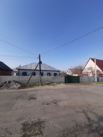 Господарство будинок ЦЕНТР - фото 1