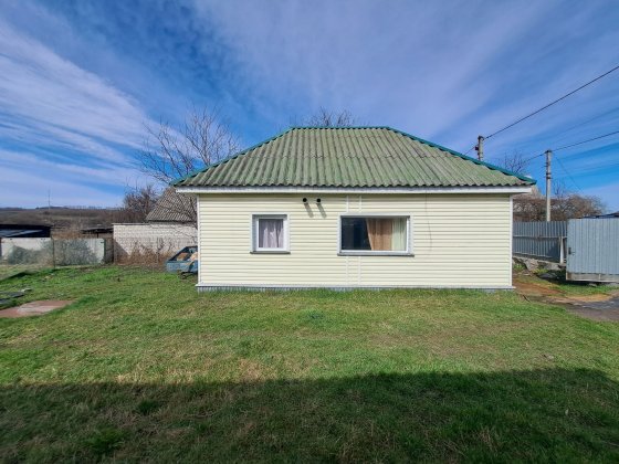 Продам будинок, Кам'яні Потоки, меблі,техніка Кам'яні Потоки