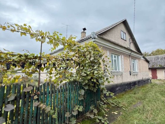 Цегляний будинок у м.Радивилів Радивилів