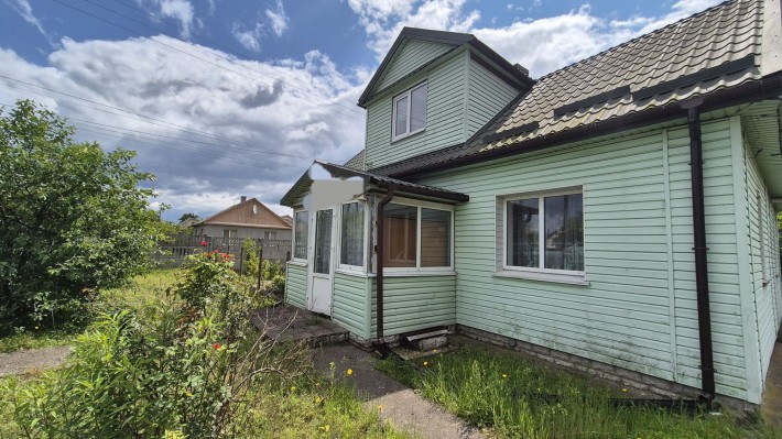 )( Частина будинку в Клевані - фото 1