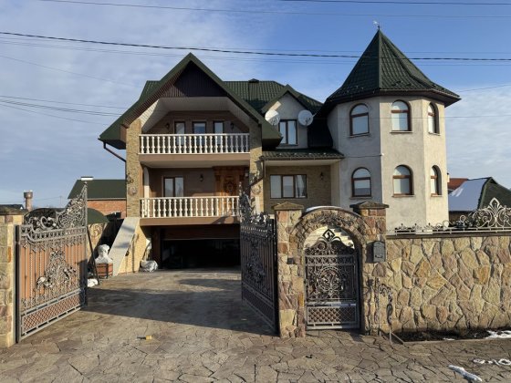 Продаж будинку Чертков