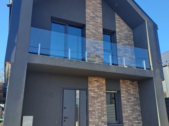 Продається сучасний будинок 90м2 і ділянкою 2 сот у Білі Белая