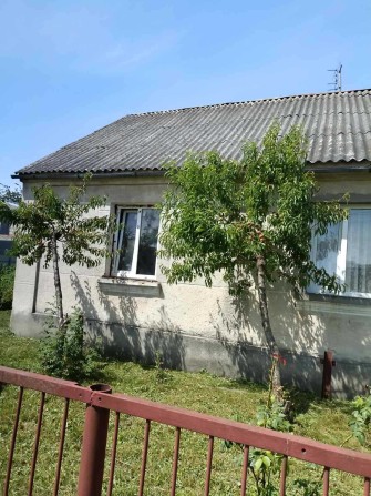 Продається будинок з ділянкою 10 соток - фото 1