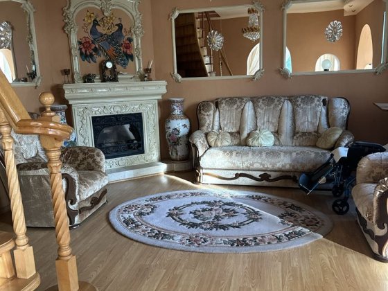 Продам будинок двох поверховий з ділянкою та гостьовим будиночком  ... Первомайськ