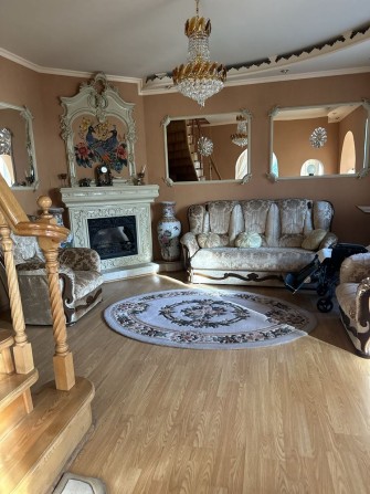 Продам будинок двох поверховий з ділянкою та гостьовим будиночком  ... - фото 1