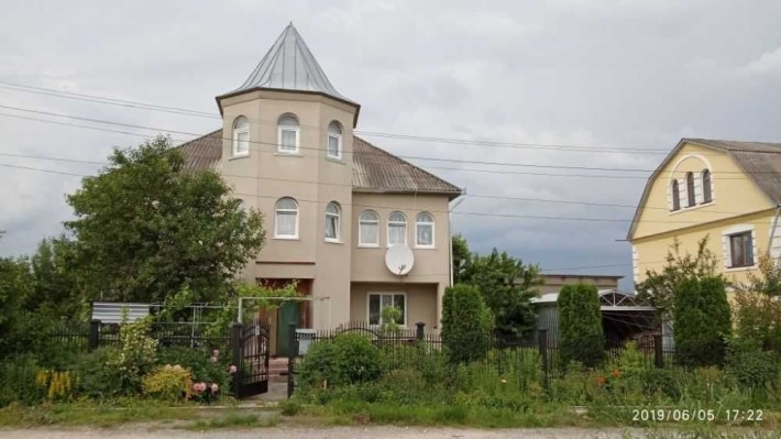 Продам будинок  м. Дунаївці ціна 90000$ договірна - фото 1