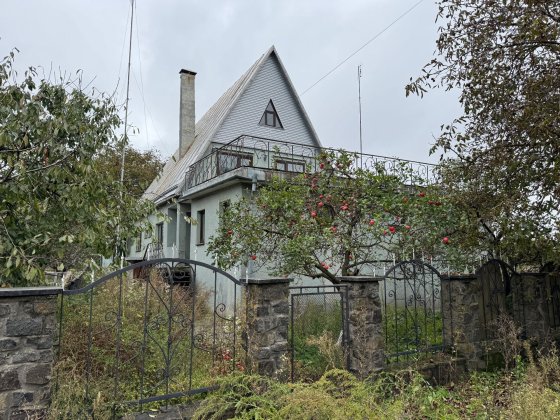 Продам будинок в тихому місті Красилов