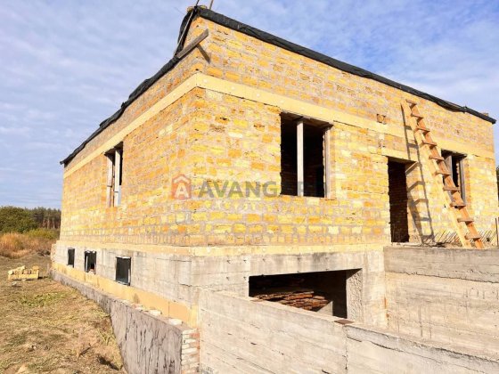 Продається новий будинок в с. Р. Поляна Русская Поляна