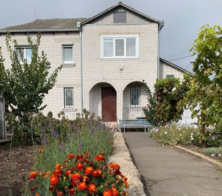 Продам затишний будинок - фото 1