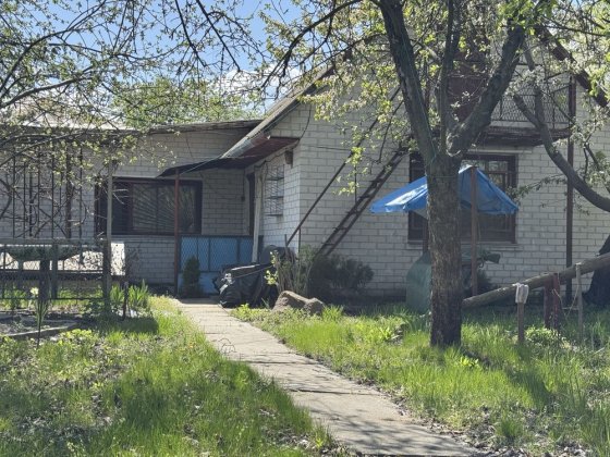 Дача з косметичним ремонтом за с.Благодатне Благодатне