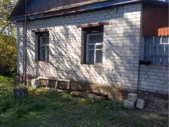 Продам будинок в м. Мена Мена