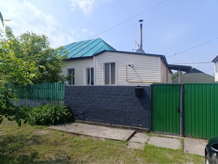 Продам дом в г.Остер в 3 минутах от реки Десна - фото 1