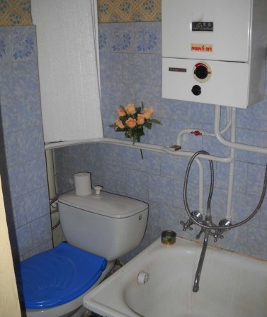 Сдам 1комнатную квартиру на площади в центре города - фото 1