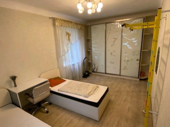 Сдам 2х к комнатную 10000 Кам'янське