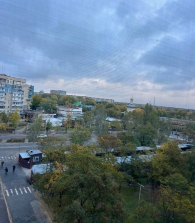 Сдам 2х комнатную квартиру 10й район - фото 1