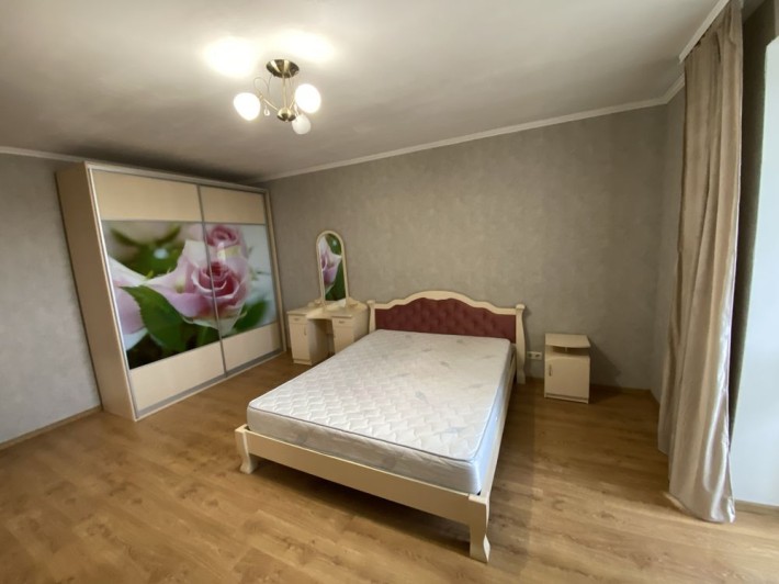 Здам велику однокімнатну квартиру  в центрі Гостомеля, біля школи,газ - фото 1