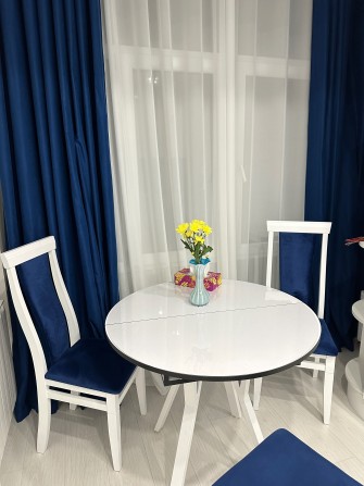 Сдается новая 2 комн. квартира в Лесной Буче - фото 1