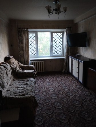 Сдам двух комнатную квартиру - фото 1