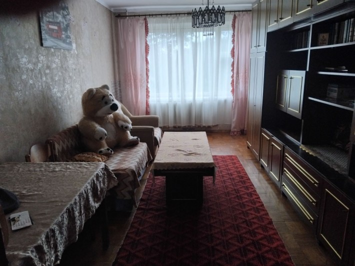 Здається трохкімнатна квартира на довготривалий термін - фото 1