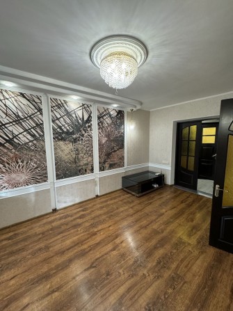 Сдам 3-х комнатную уютную  квартиру возле Дворца-Спорта!!! - фото 1