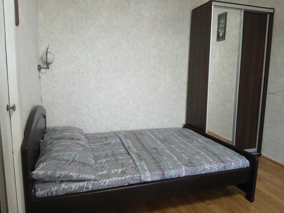 Сдам недорого до лета 1 комнатную на Парковой Чорноморськ