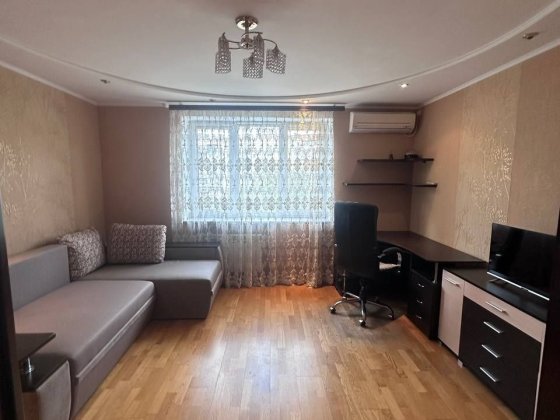 Сдам 2 ком квартиру Длительно Черноморск