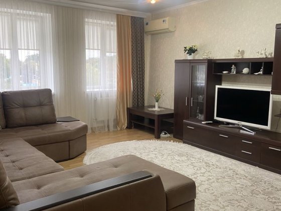 Здається 2 кімнатна квартира . Каменец-Подольский