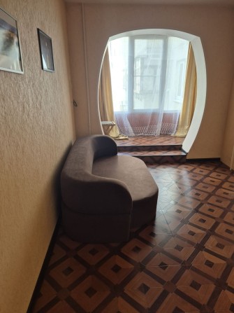 3к Без выселения на лето! Трёшка прямо возле 7ой школы. III этаж - фото 1